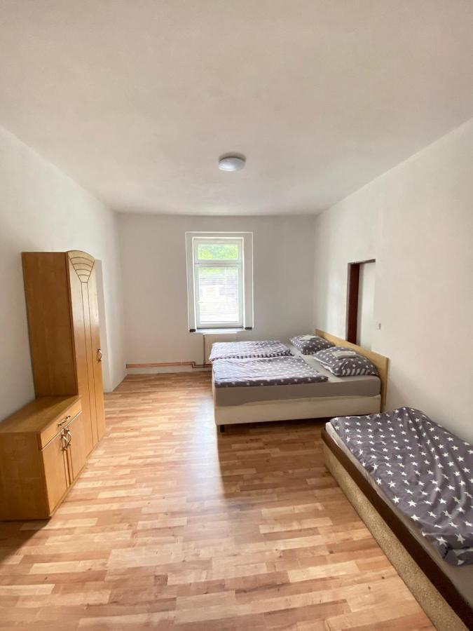 Apartman 10 Prazska Lägenhet Ústí nad Labem Exteriör bild